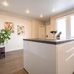 Design Zentral Fuer 6 In Andernach: Ausblick, Wifi, Kueche