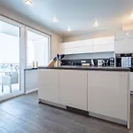 Апартаменты Design Zentral Fuer 6 In Andernach: Ausblick, Wifi, Kueche *