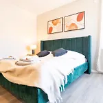 Апартаменты Design Zentral Fuer 6 In Andernach: Ausblick, Wifi, Kueche