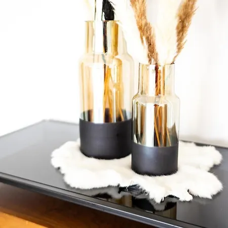 Design Zentral Fuer 6 In Andernach: Ausblick, Wifi, Kueche Daire Andernach