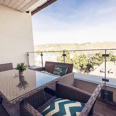 Design Zentral Fuer 6 In Andernach: Ausblick, Wifi, Kueche Daire