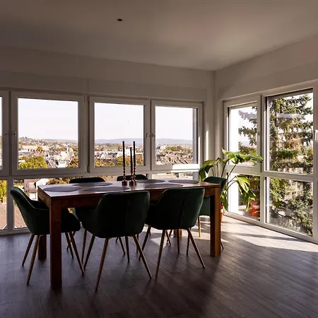 Design Zentral Fuer 6 In Andernach: Ausblick, Wifi, Kueche Daire Andernach