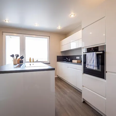 Appartamento Design Zentral Fuer 6 In Andernach: Ausblick, Wifi, Kueche Andernach
