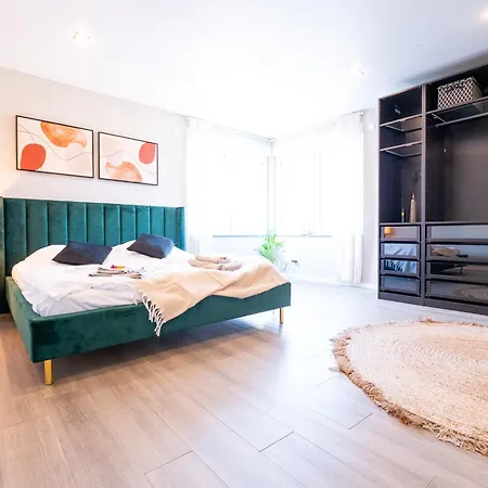 Appartamento Design Zentral Fuer 6 In Andernach: Ausblick, Wifi, Kueche Andernach