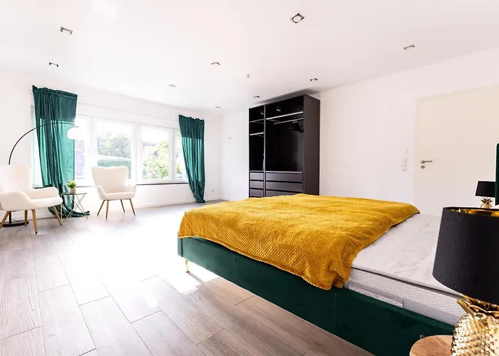 Design Zentral Fuer 6 In Andernach: Ausblick, Wifi, Kueche 公寓 安德纳赫