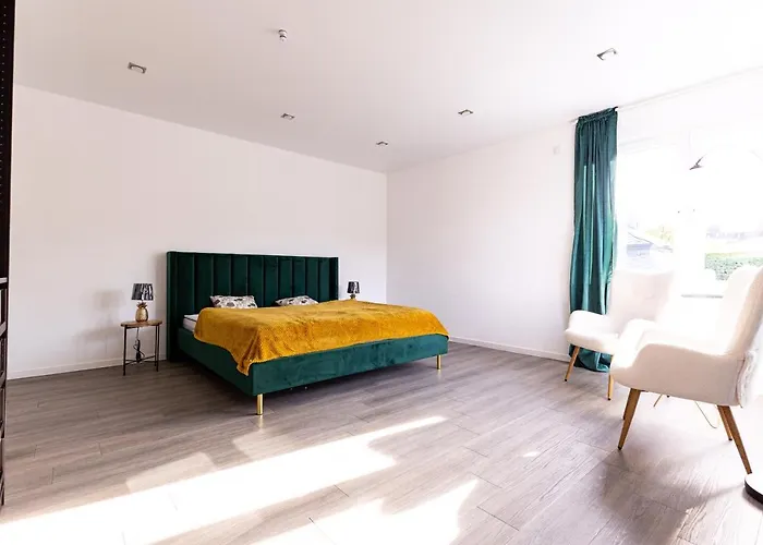 公寓 Design Zentral Fuer 6 In Andernach: Ausblick, Wifi, Kueche *