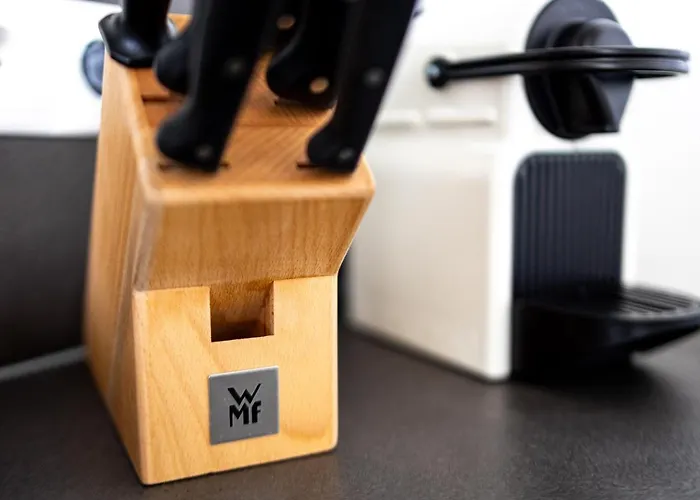 Design Zentral Fuer 6 In Andernach: Ausblick, Wifi, Kueche *